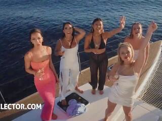Lifeselector - gyzykly to trot bachelorette weçerinka babes at sea
