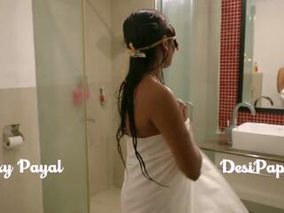 Dezső south indiai fiatal nő fiatal bhabhi payal -ban fürdőszoba